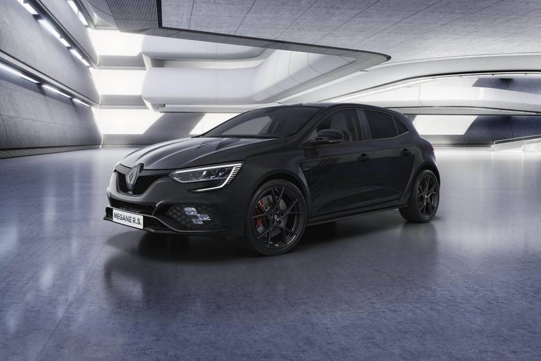 Renault-Megane-RS-Ultimate-Hero