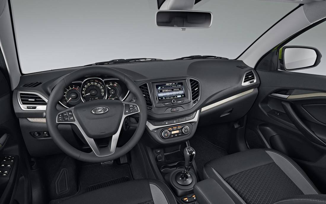 lada-vesta-sedan-interieur