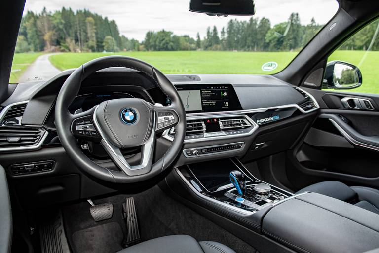 Test BMW iX5 Hydrogen: Die Zukunft schon heute - AutoScout24