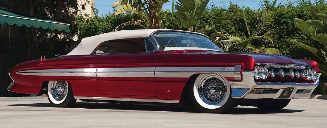 Oldsmobile Custom Cruiser