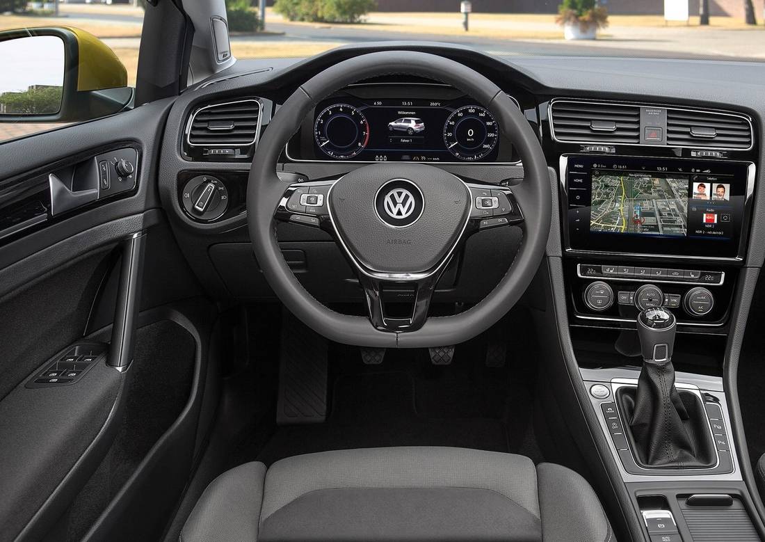 vw-golf-7-interior
