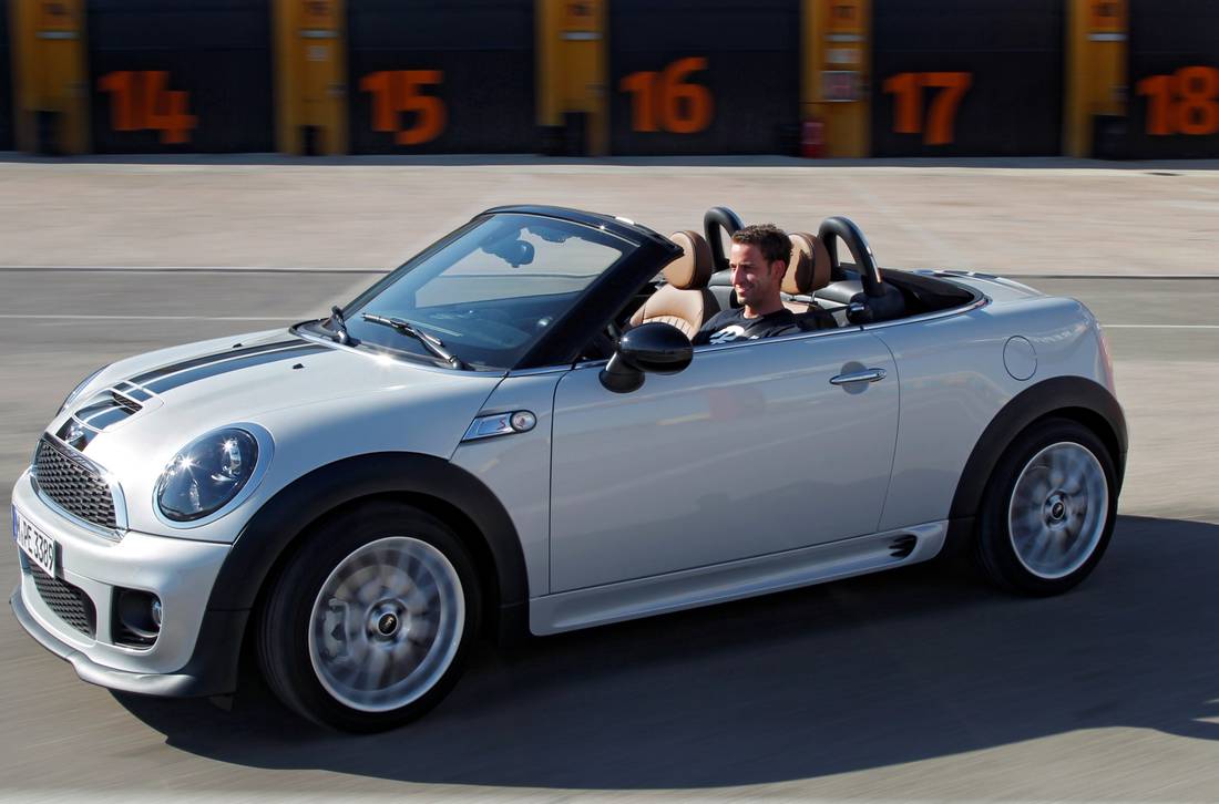 mini-cooper-roadster-side