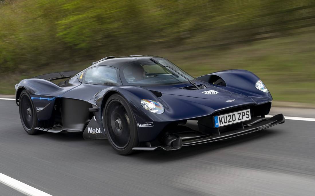 aston-martin-valkyrie-frontansicht