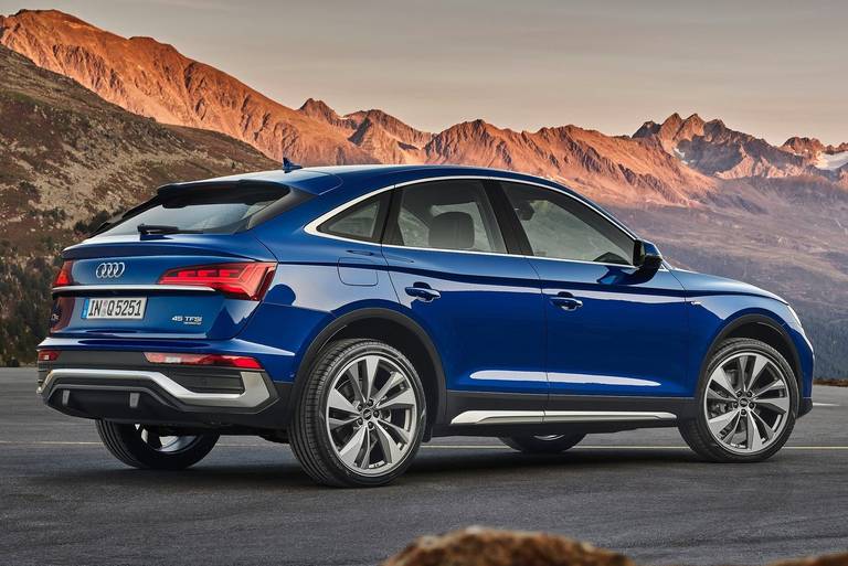 Audi-Q5-Sportback-2021-Rear-Side