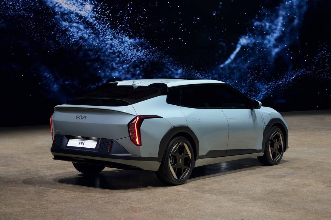 kia-ev4-2025-deelt-veel-met-ev3-maar-niet-alles-2025-02