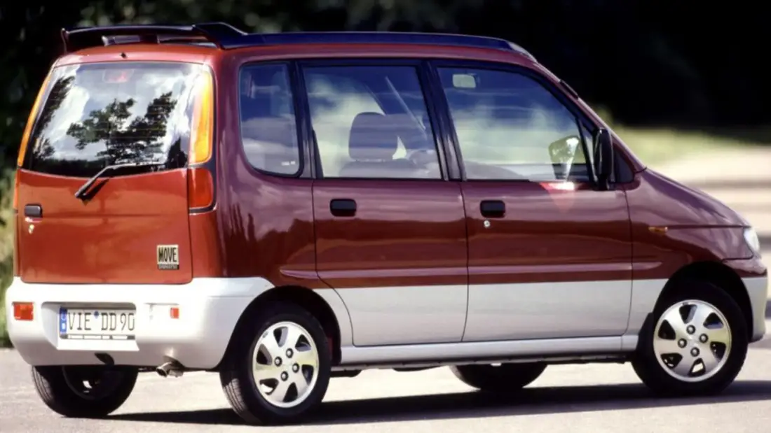 daihatsu-move-back