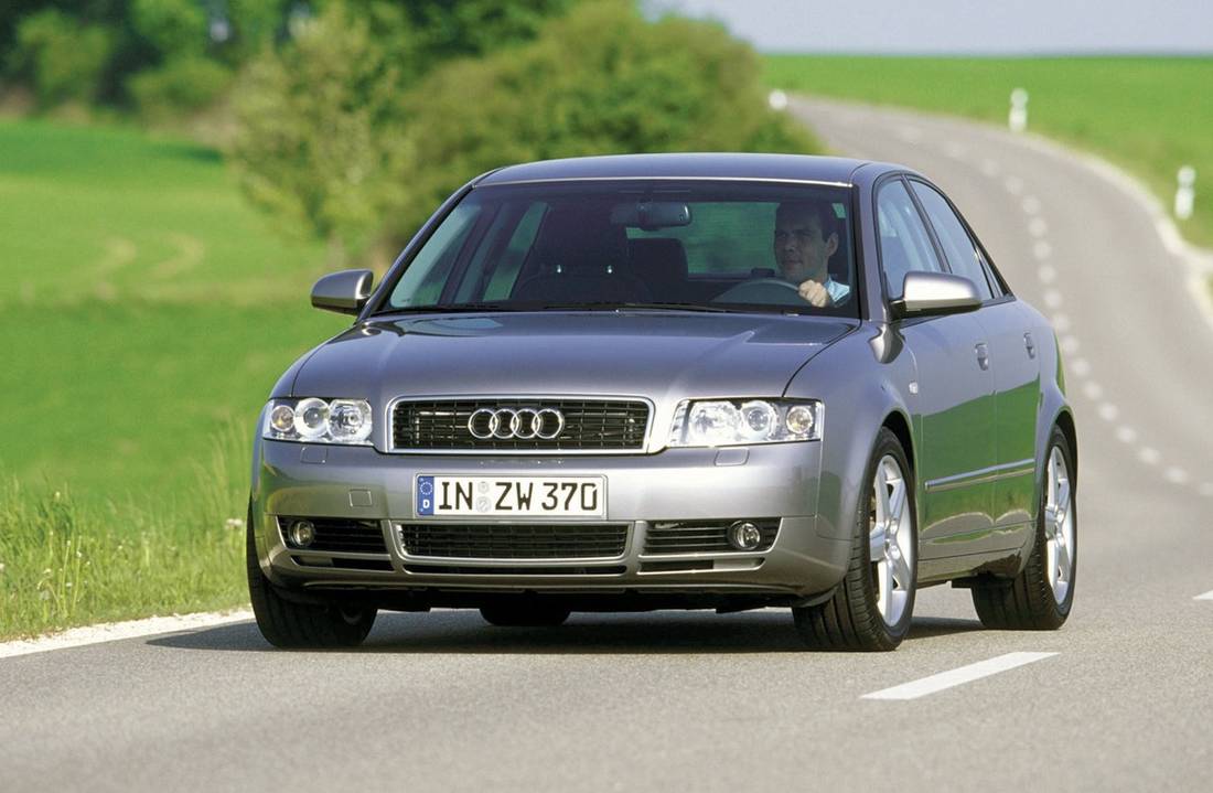 Audi-A4-B6-Front