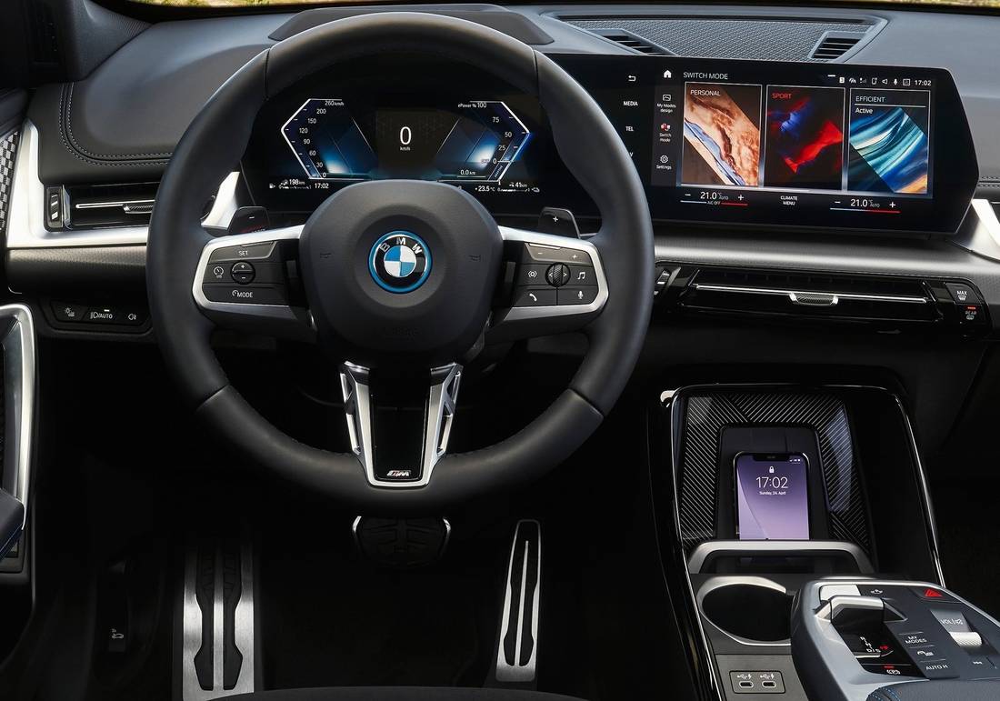 bmw-x1-interior