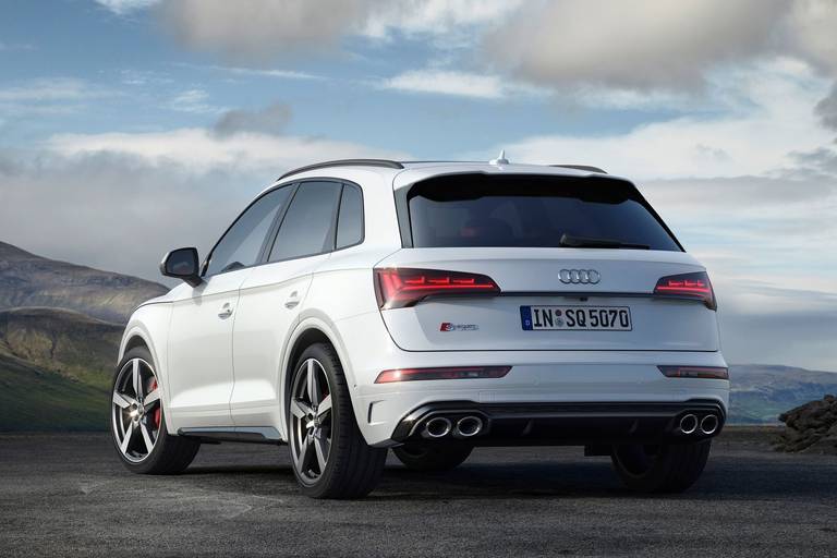 Audi-SQ5-TDI-2021-Side-Rear