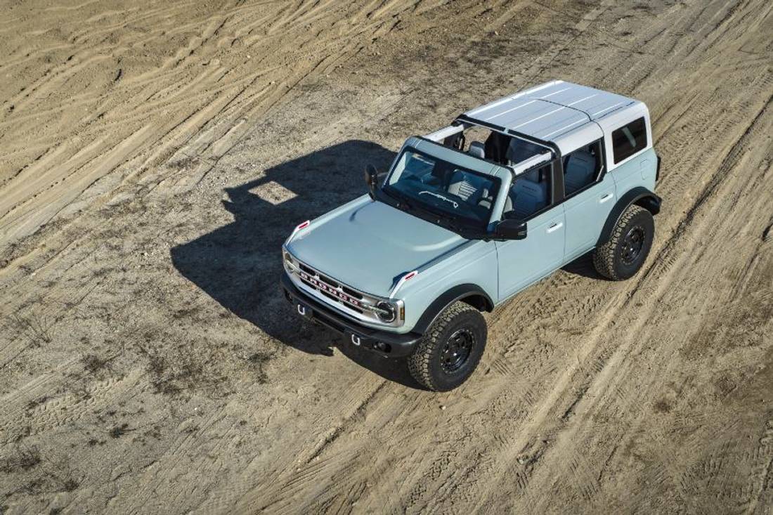 ford-bronco-top