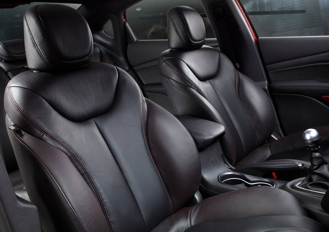 Dodge-Dart-2013 interior