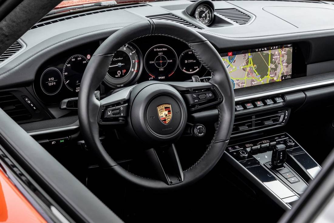 porsche-911-turbo-interior