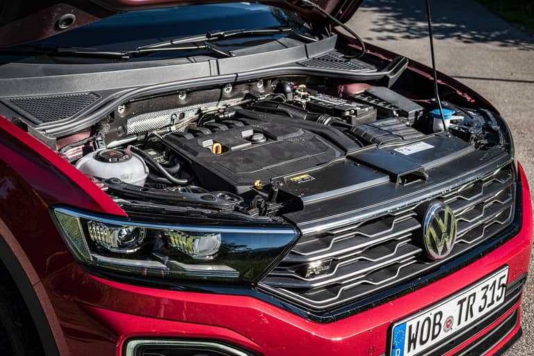 Volkswagen-T-Roc-Cabrio-2020-Engine