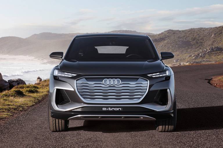 Audi-Q4 Sportback e-tron Concept-2020-1280-1b