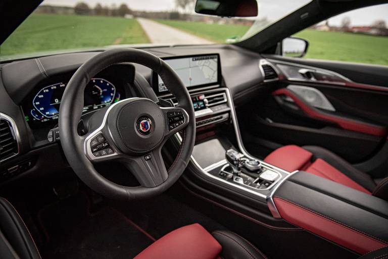 BMW-Alpina-B8-2023-Cockpit