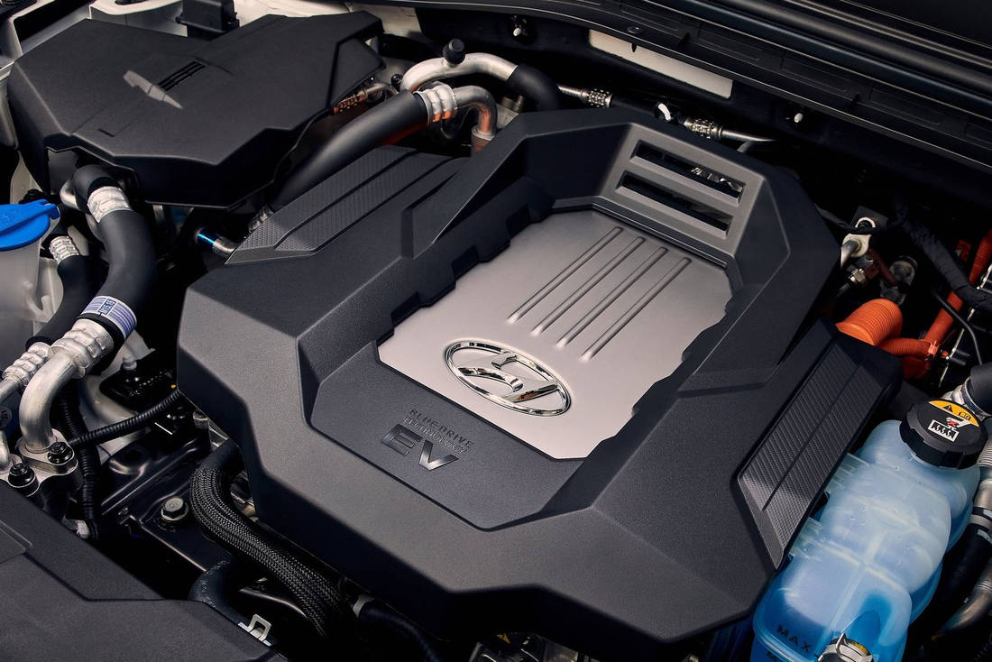 Hyundai-Ioniq-Elektro-Engine