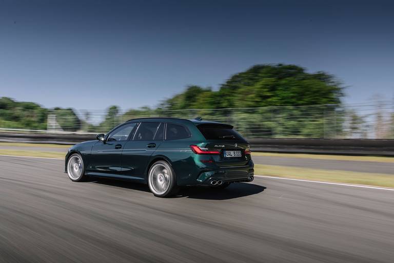 BMW-Alpina-B3-Touring-2020-Dynamic-Rear