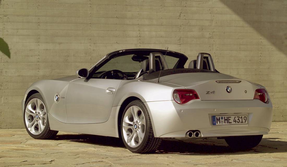 bmw-z4-roadster-e85-back