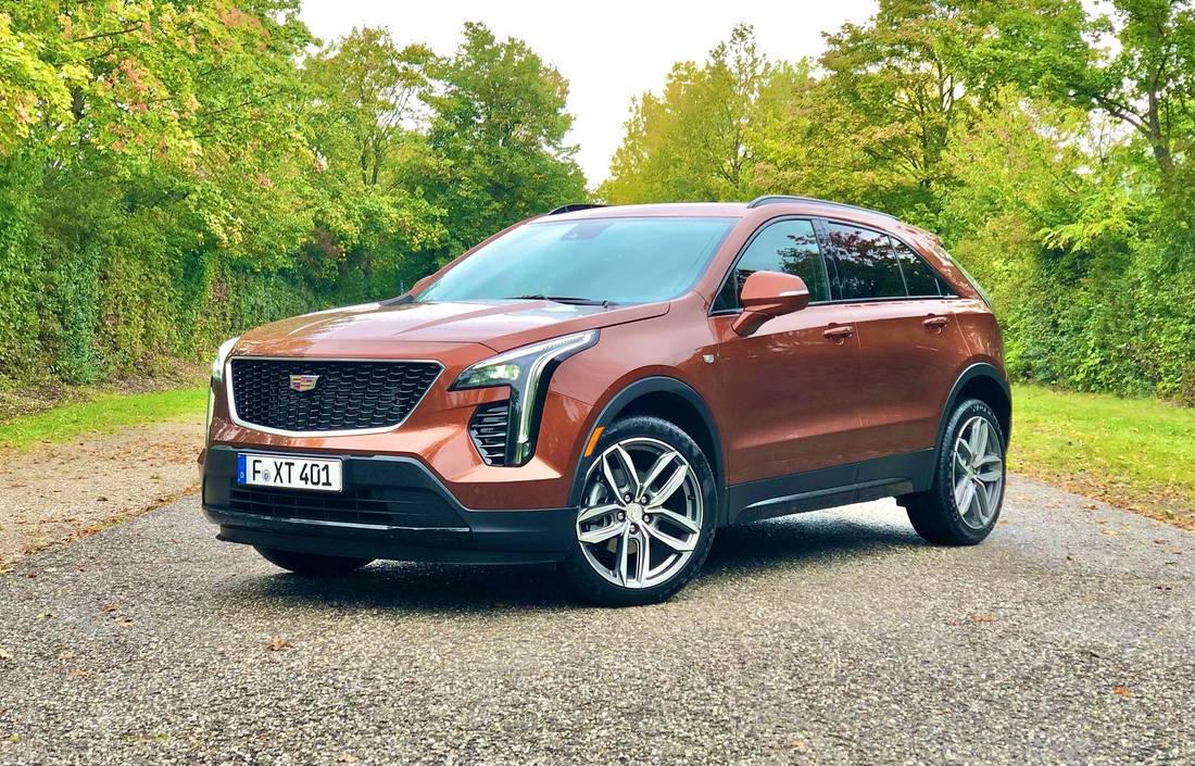 cadillac-xt4-sportback-front