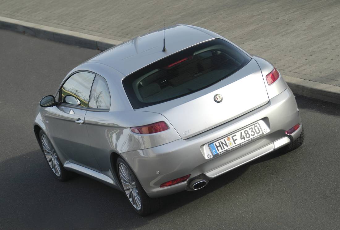 Alfa Romeo GT Back