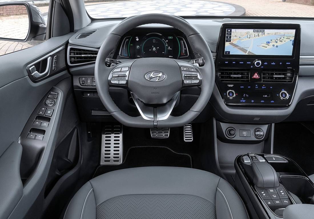 hyundai-ioniq-interior