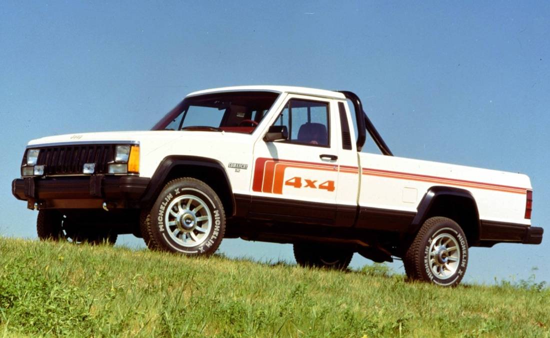 jeep-comanche-side