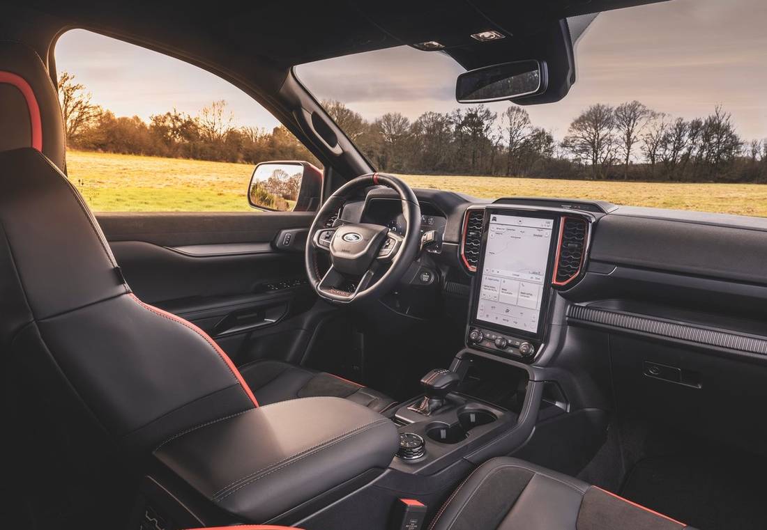 Ford-Ranger Raptor-2023 interior