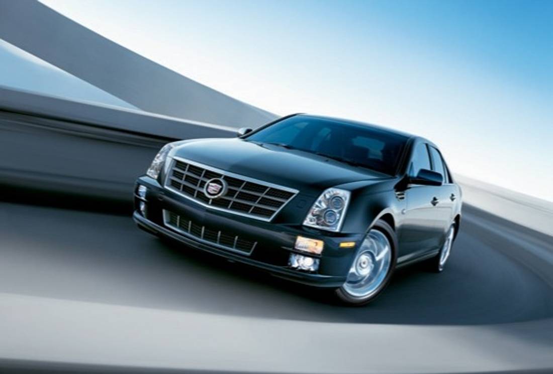 cadillac-sts-front