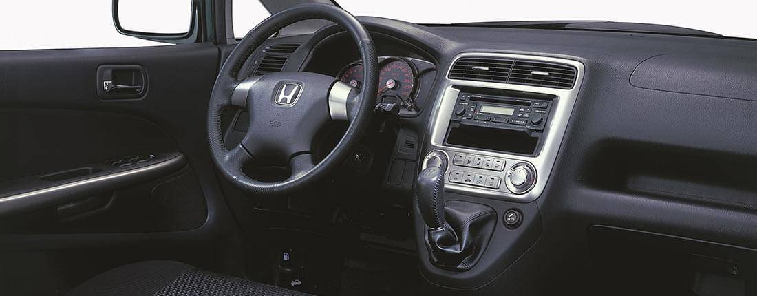 honda-stream-interior