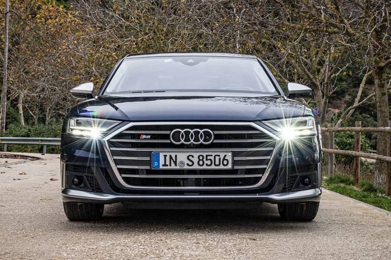 Audi-S8-Front