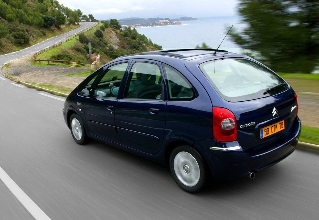 citroen-xsara-picasso-back