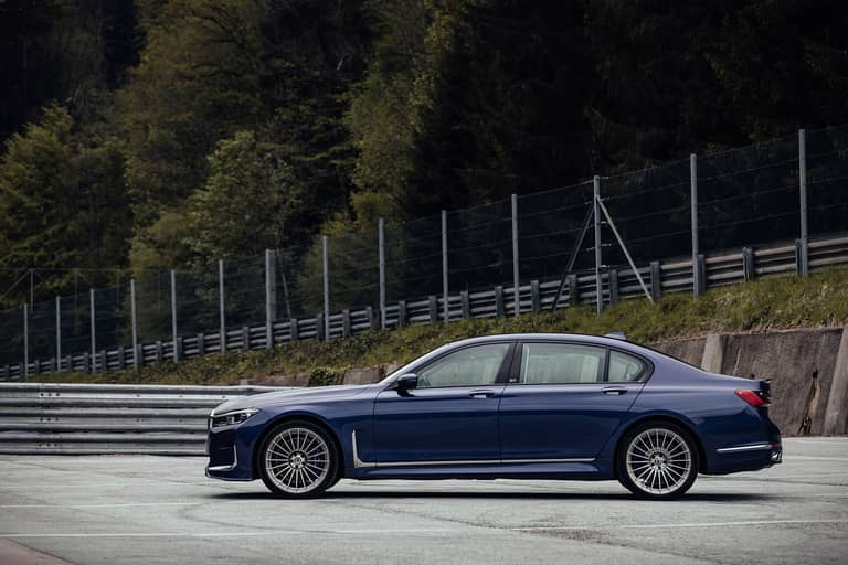 BMW-Alpina-B7-Track-side