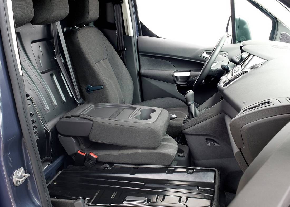 Ford-Transit-Connect-Interior