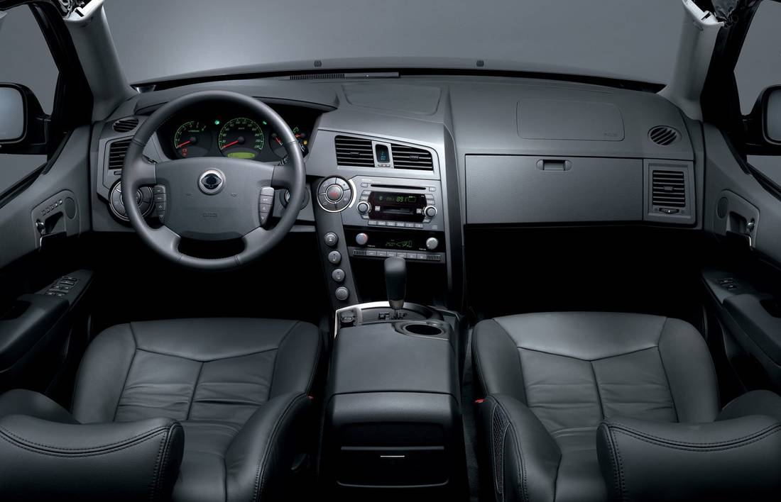 ssangyong-kyron-interior