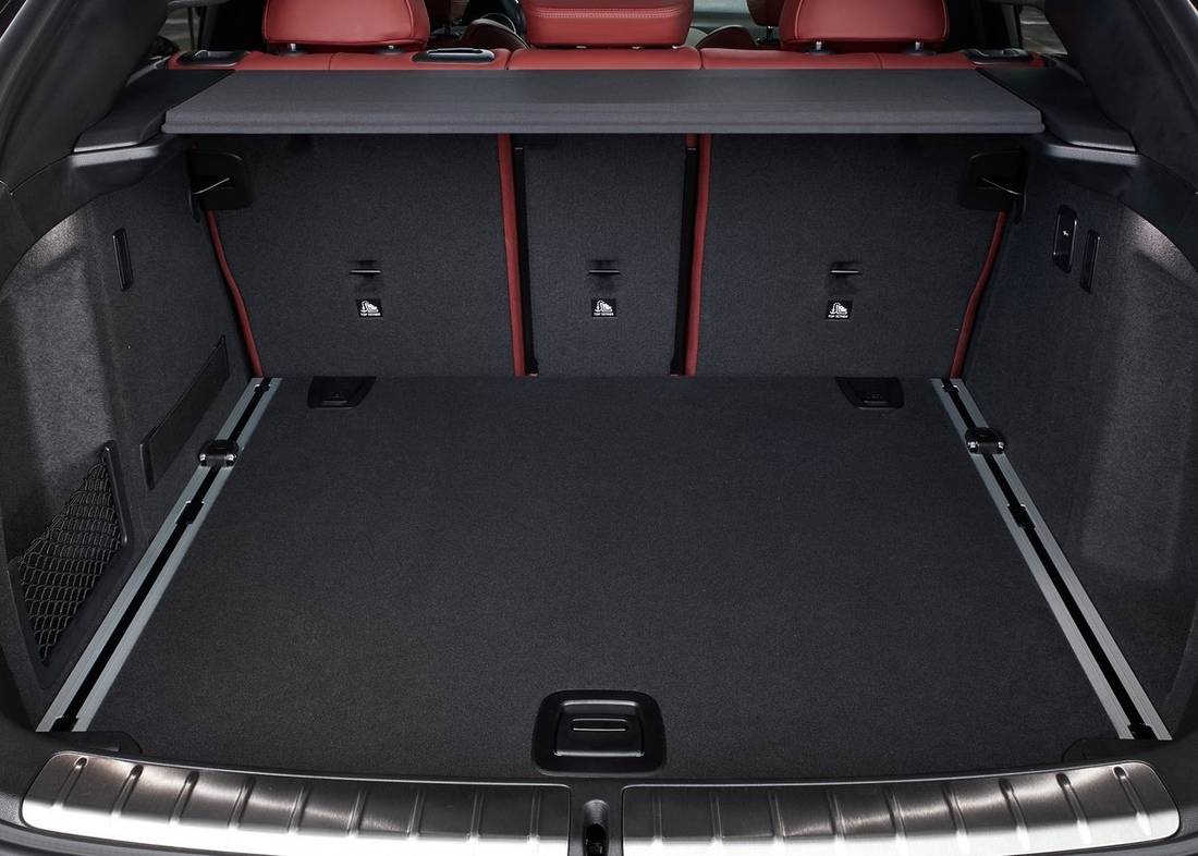 BMW-X4-Trunk