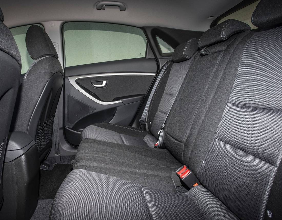 hyundai-i30-gd-seats