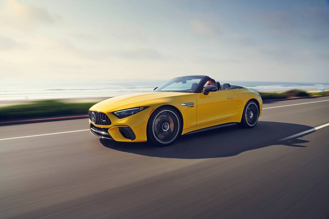 Mercedes-AMG SL 63 (2023) dynamic, front view