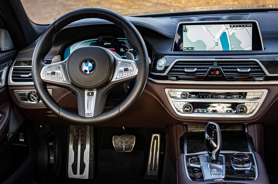 bmw-745-interior