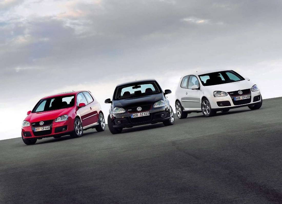 Volkswagen-Golf_GTI_5-door-2004-1280-15