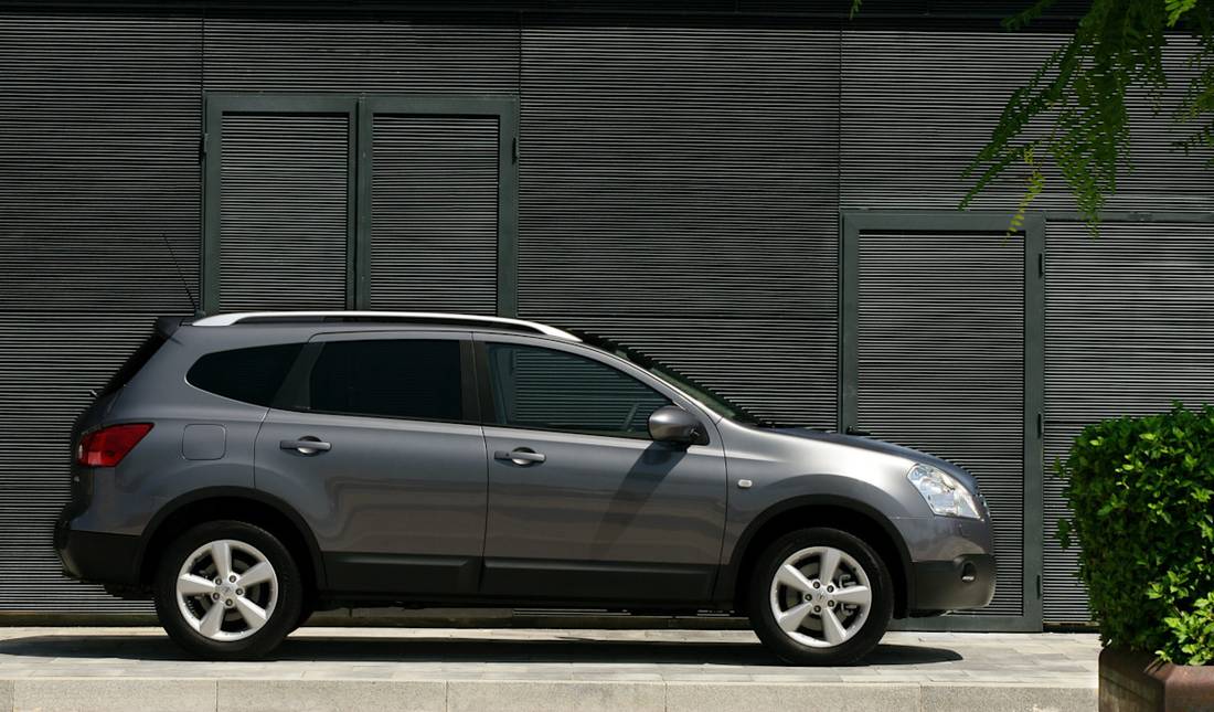 nissan-qashqai-2-side
