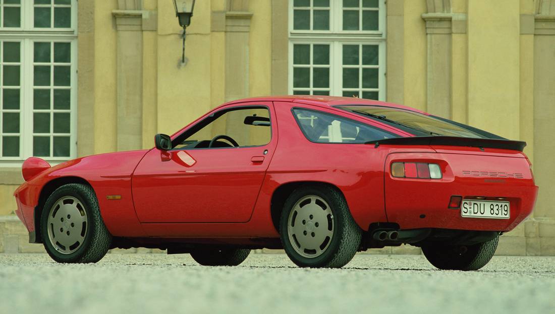 porsche-928-side