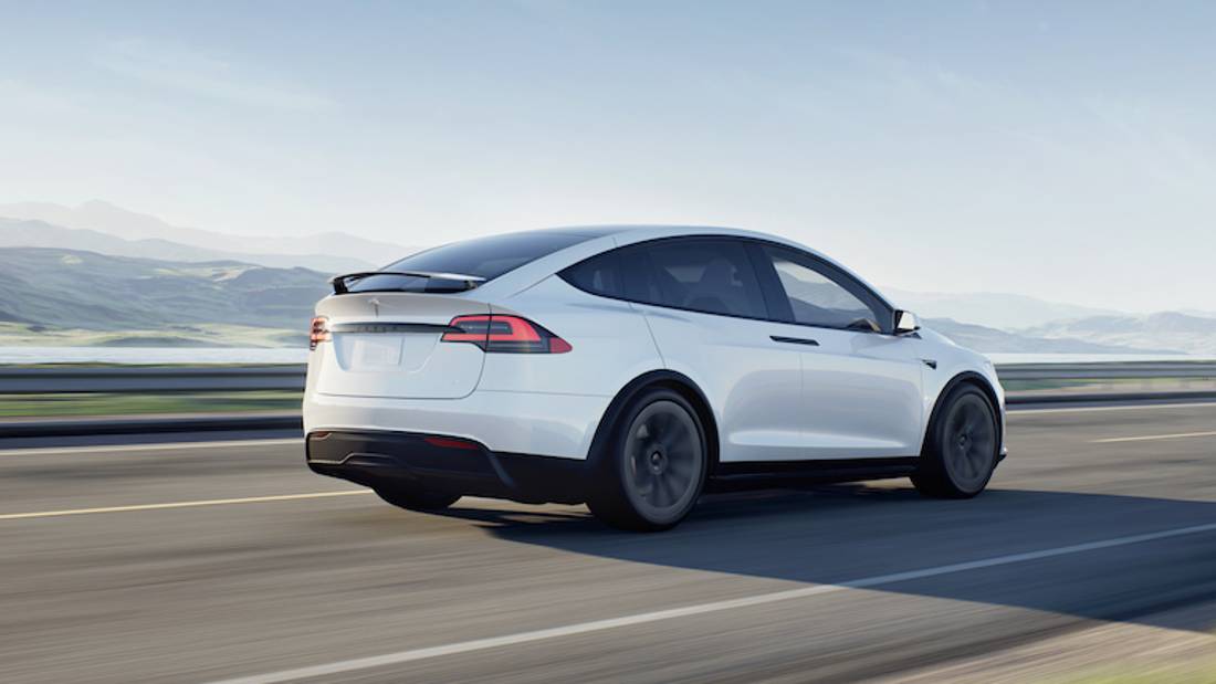 tesla-model-x-m-05