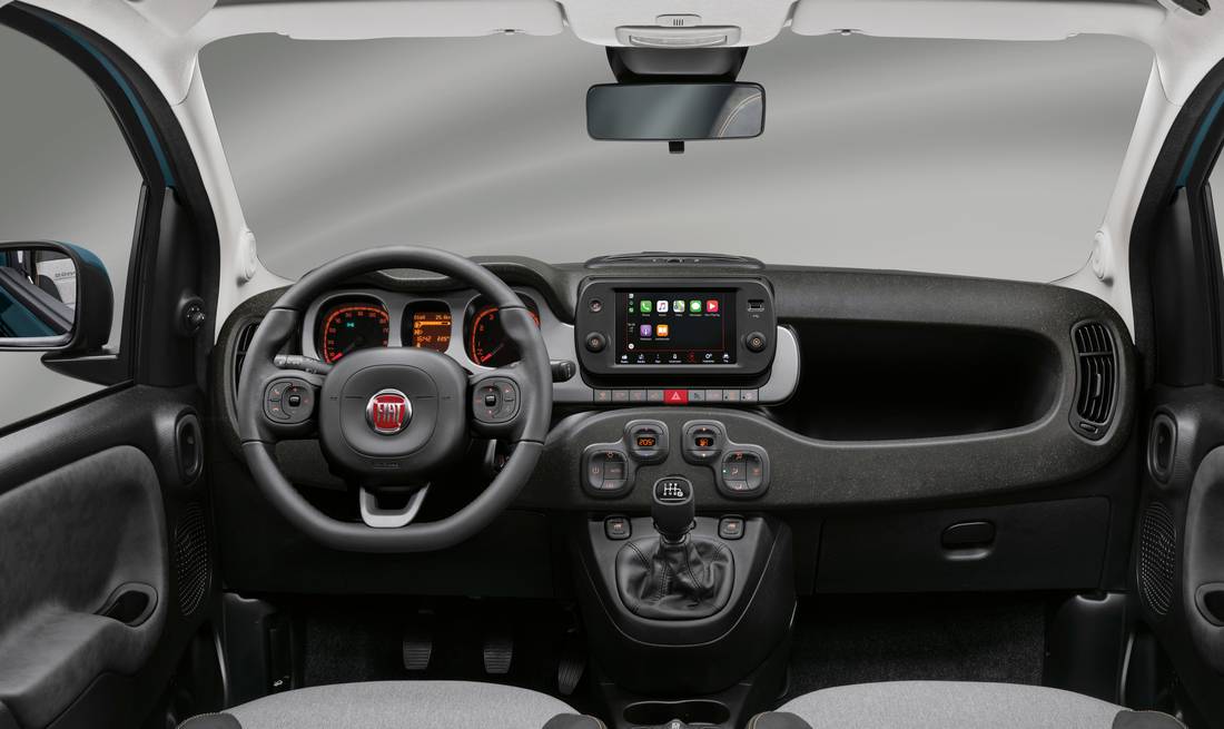 fiat-new-panda-cross-interior