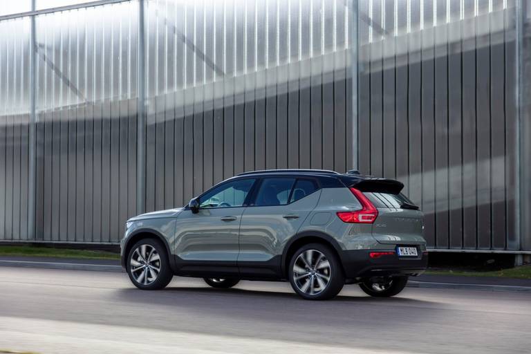 volvo-xc40-recharge-2021-27-2