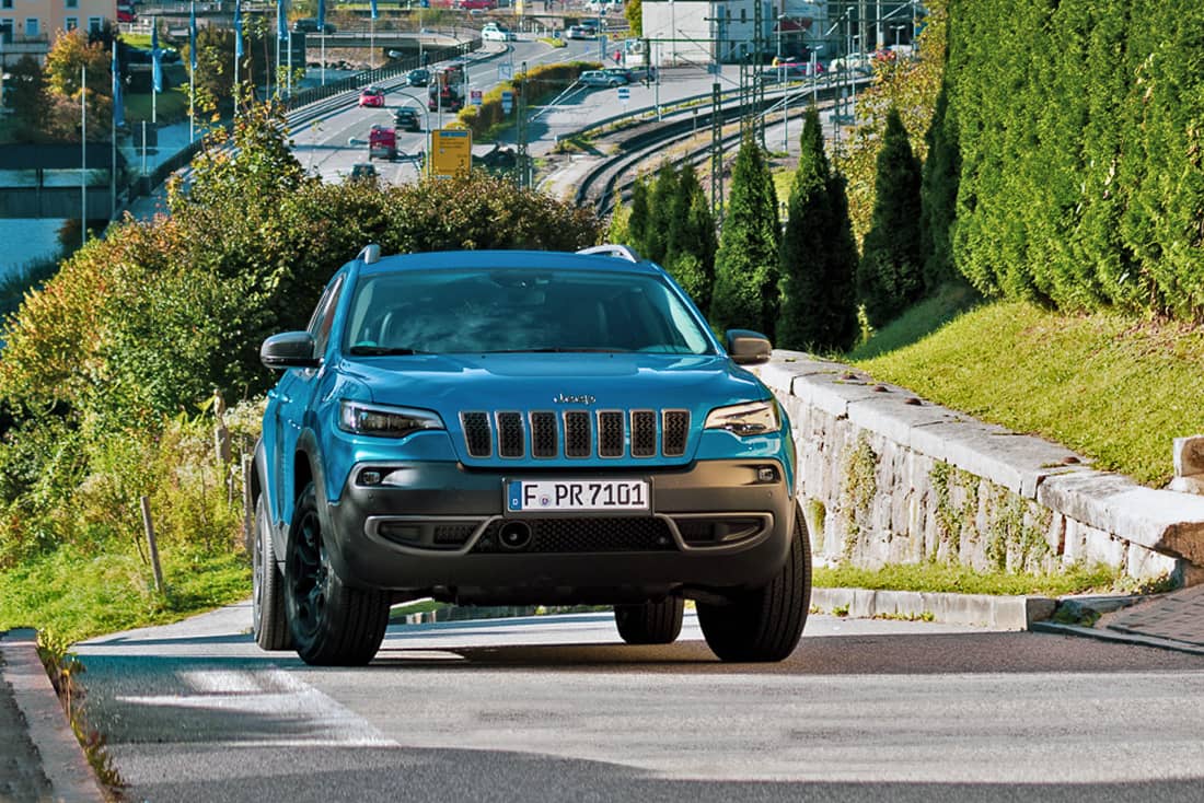 Einmal um die Welt: Jeep Cherokee Trailhawk im Test