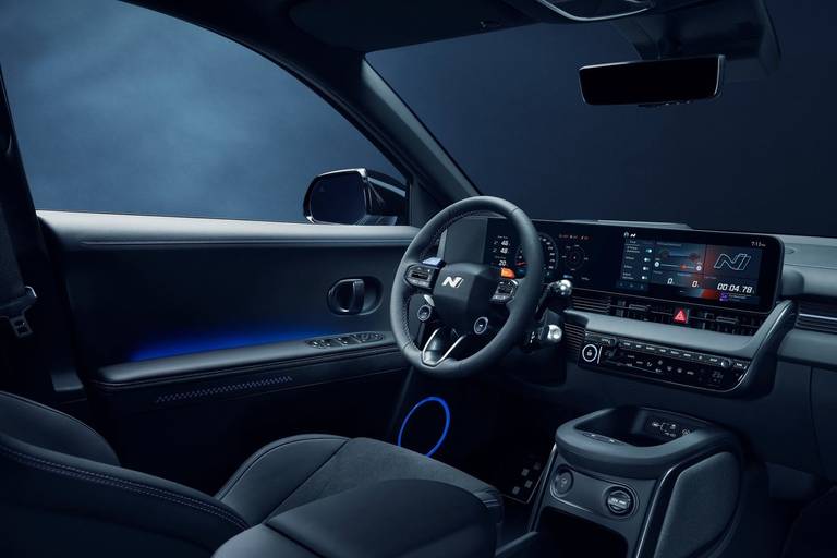 Hyundai-Ioniq-5-N-2023-Cockpit