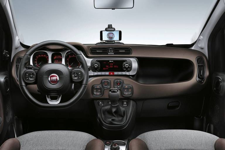 Fiat-Panda-Cross-Interior