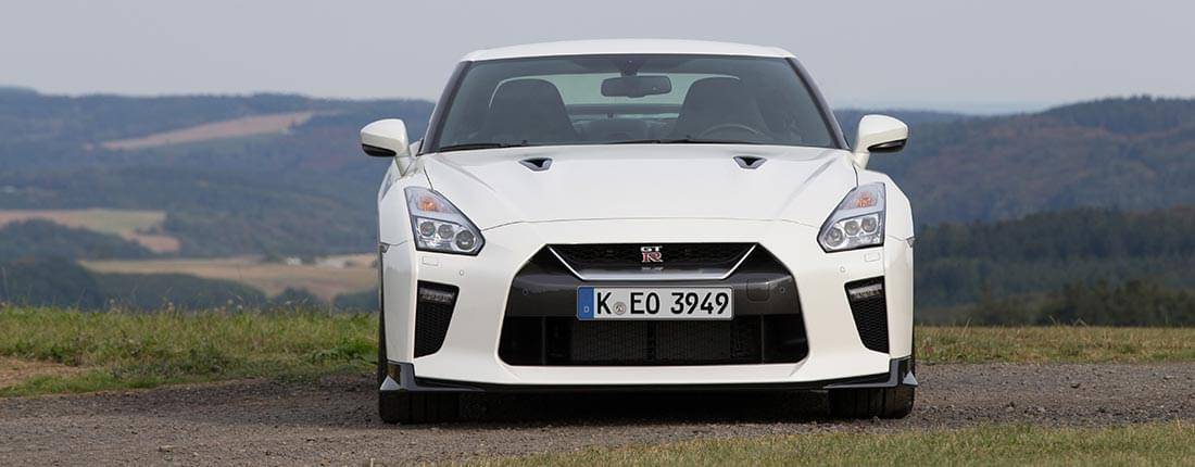 Nissan GT-R Hard Cover Prospekt GTR Deutsch mit Preisliste 