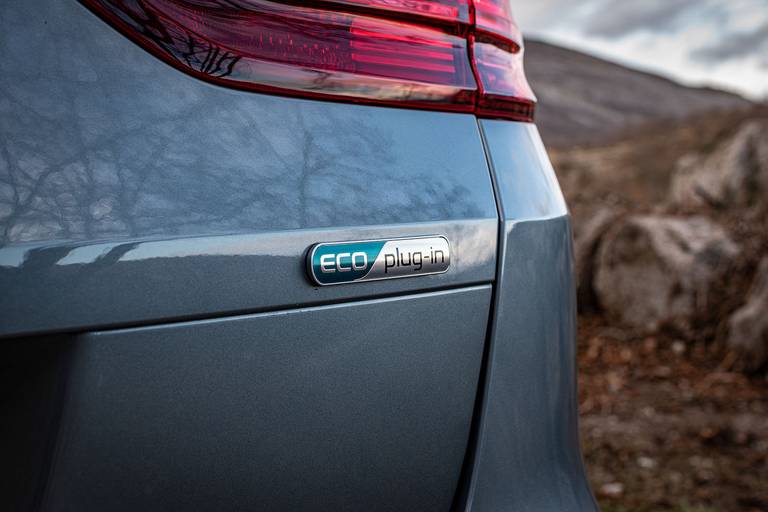 Kia-Ceed-Sportswagon-PHEV-Logo