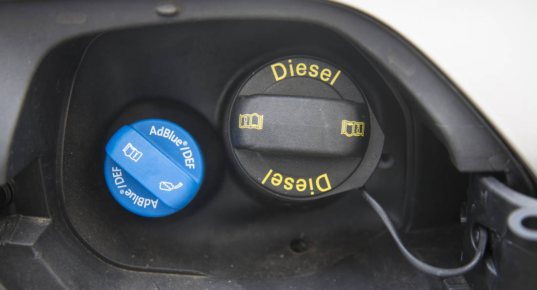 AdBlue-Preis: Warum der Diesel-Zusatz weiter teuer ist